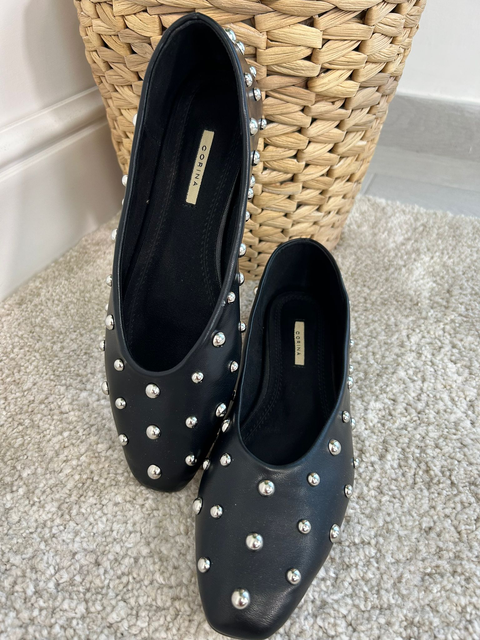 Ballerina Corina con borchie - Nero