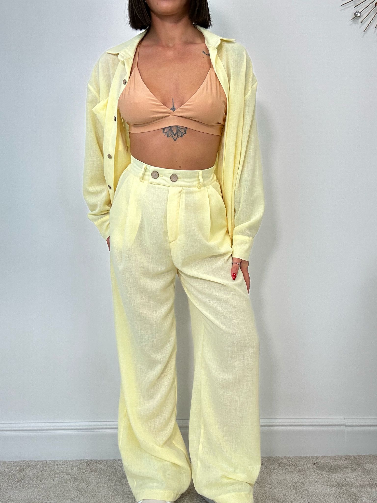 Pantalone in Lino con bottone - Giallo