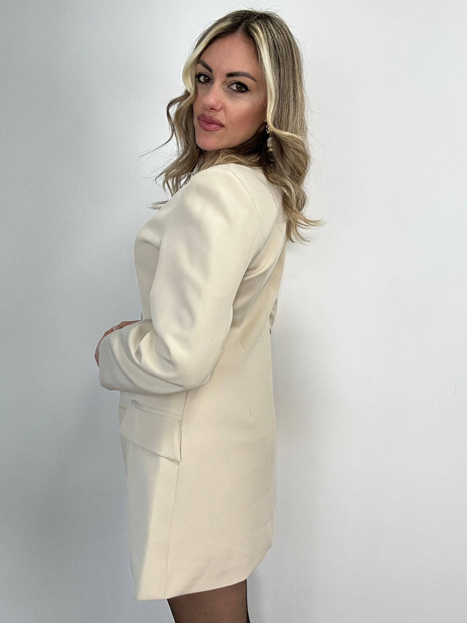 Coordinato 25208 (Giacca + Pantaloncino) Panna