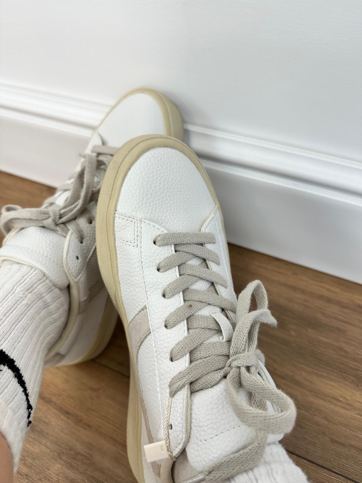Sneakers Corina M5060 - Bianco e Beige