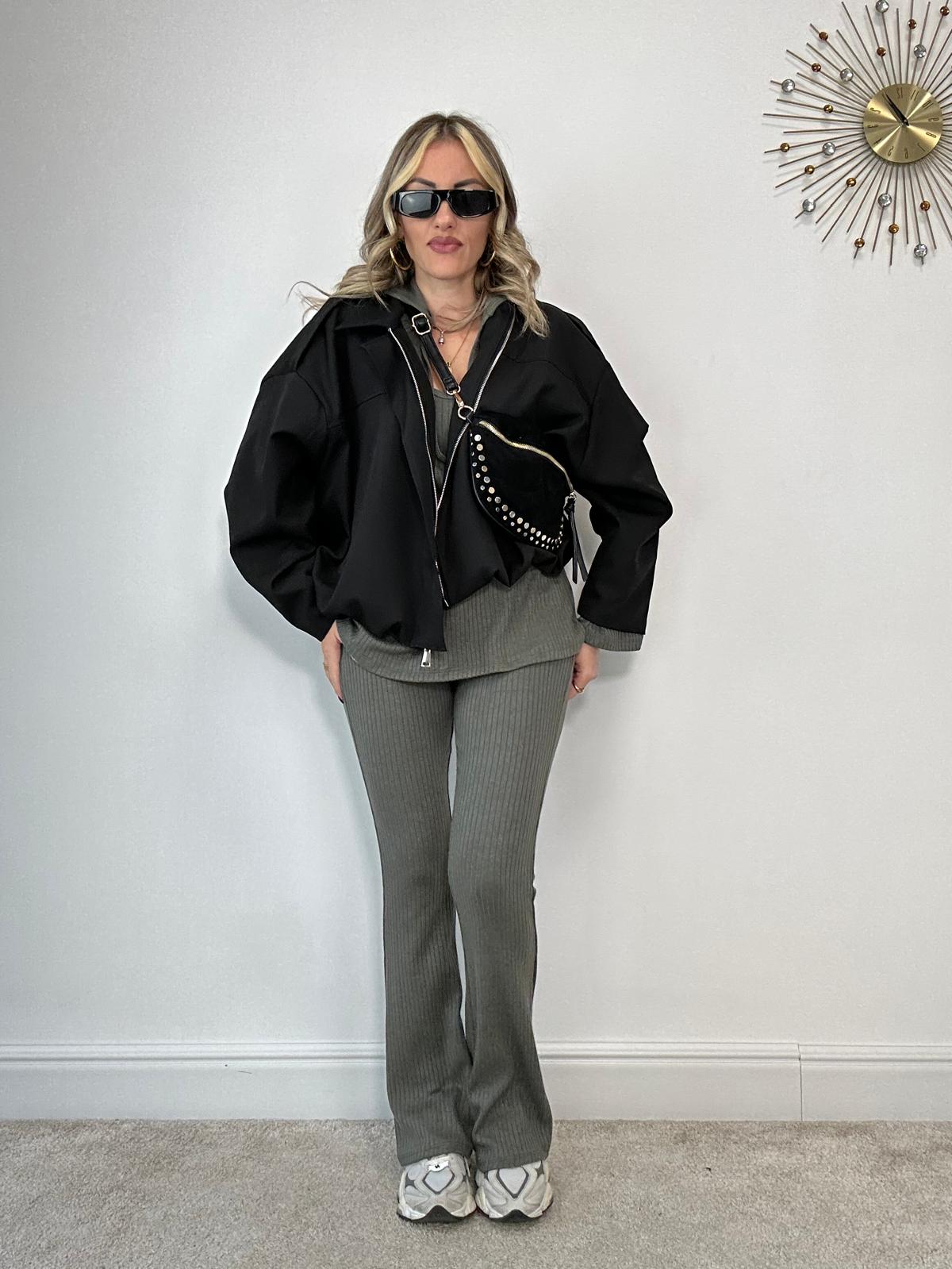 Coordinato ( Pantalone + top + maglia ) Verde