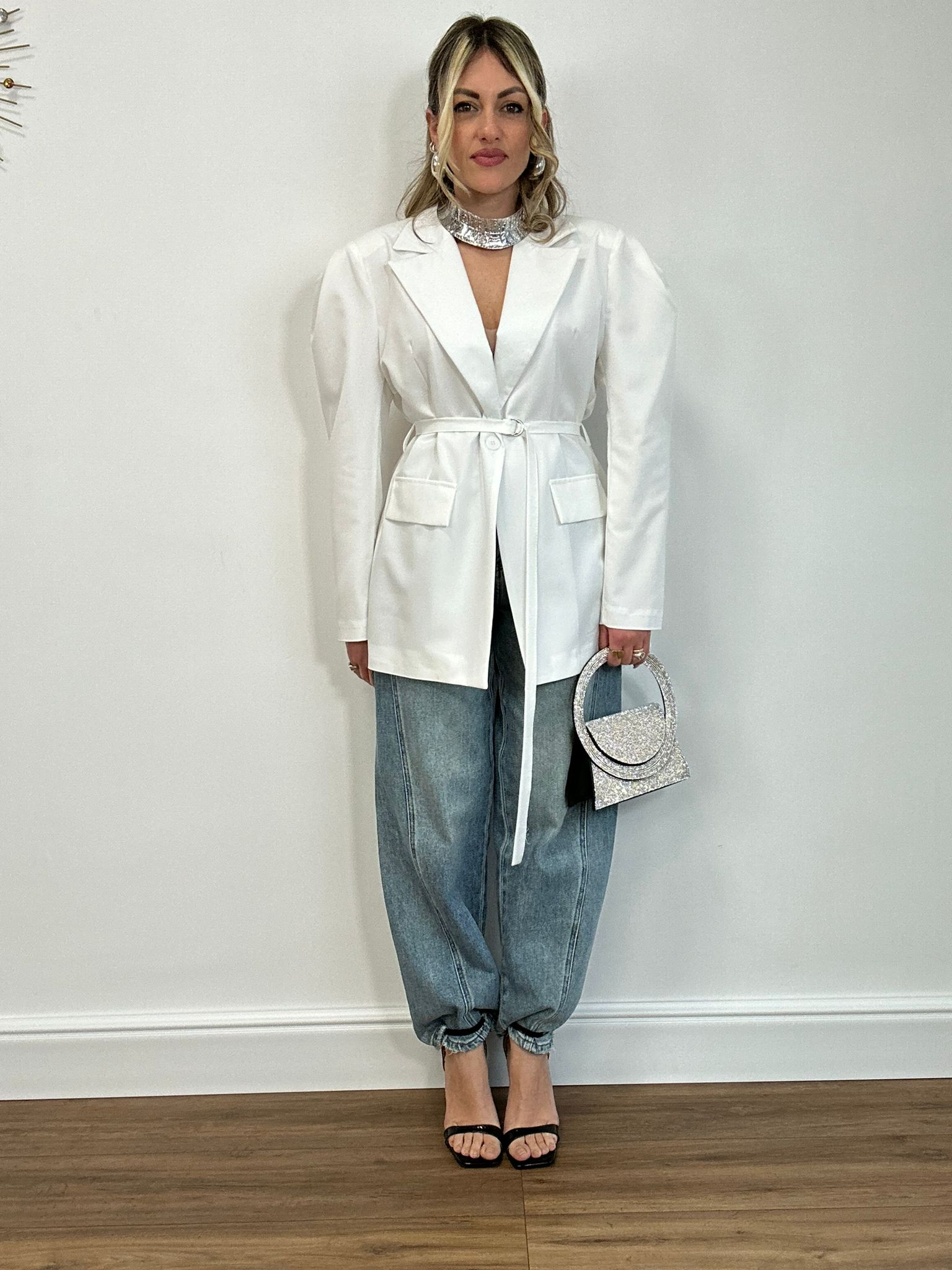 Blazer con cintura 2587 - Bianco