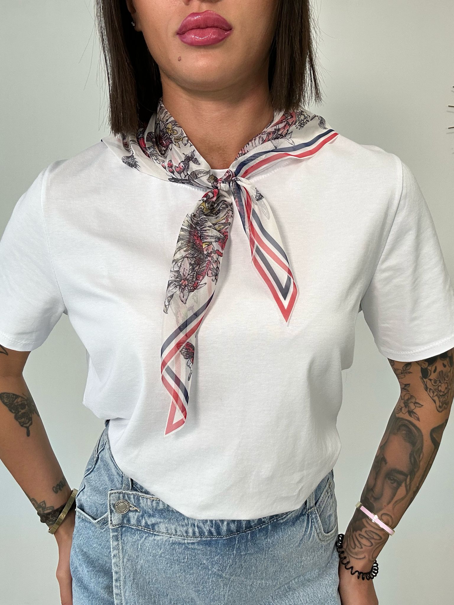 T-shirt con Foulard - Bianco