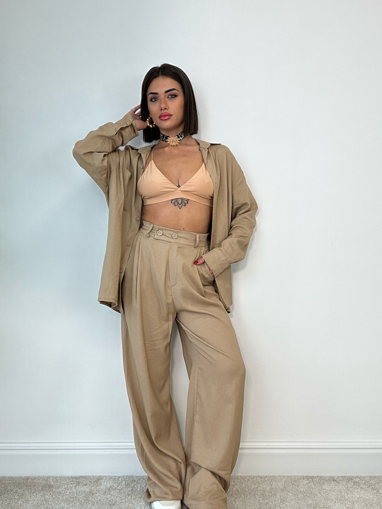 Pantalone in Lino con bottone - Beige Scuro