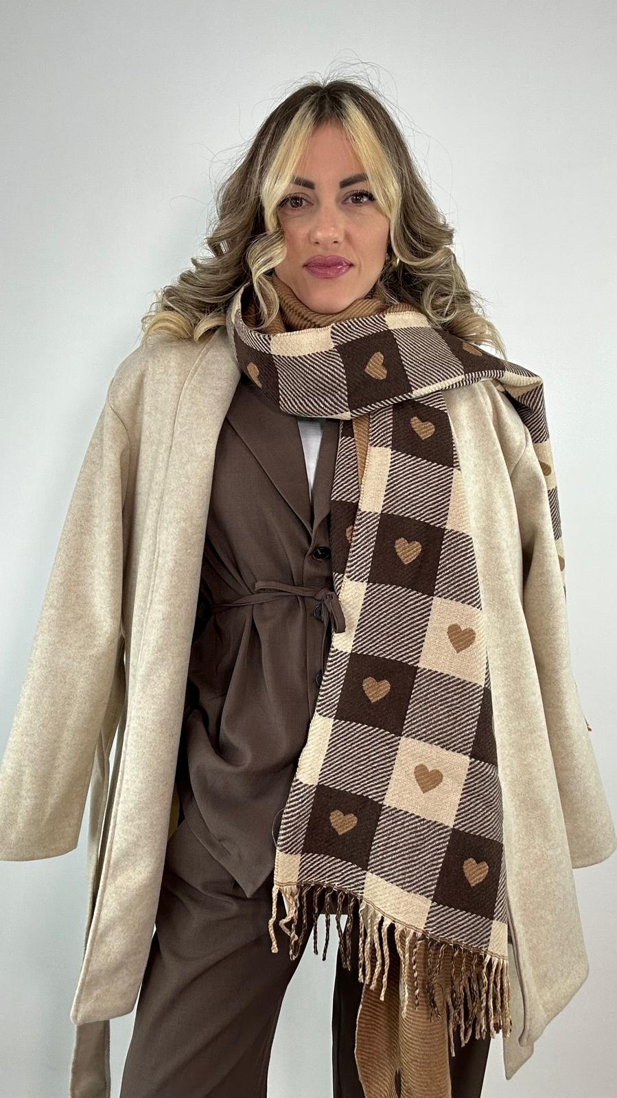 Sciarpa a quadri con cuori - Marrone