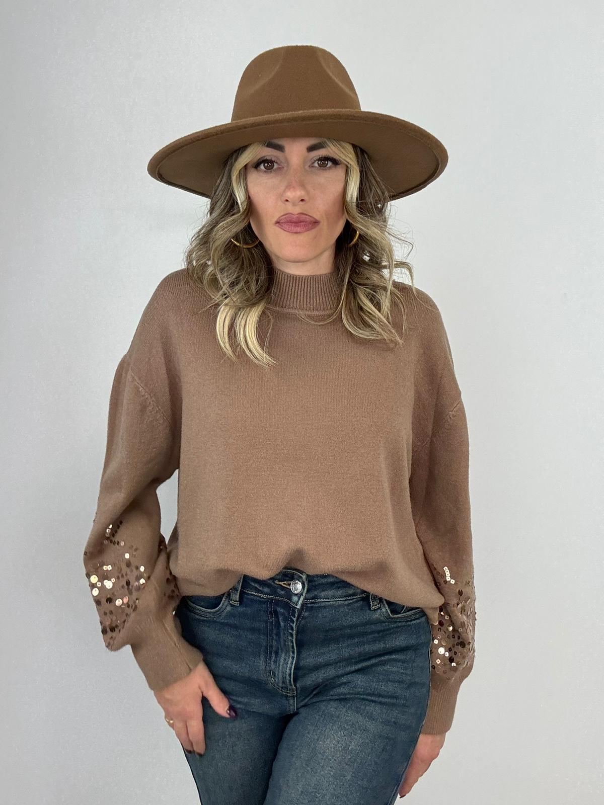 Maglioncino DL7357 con paillettes manica - Camel
