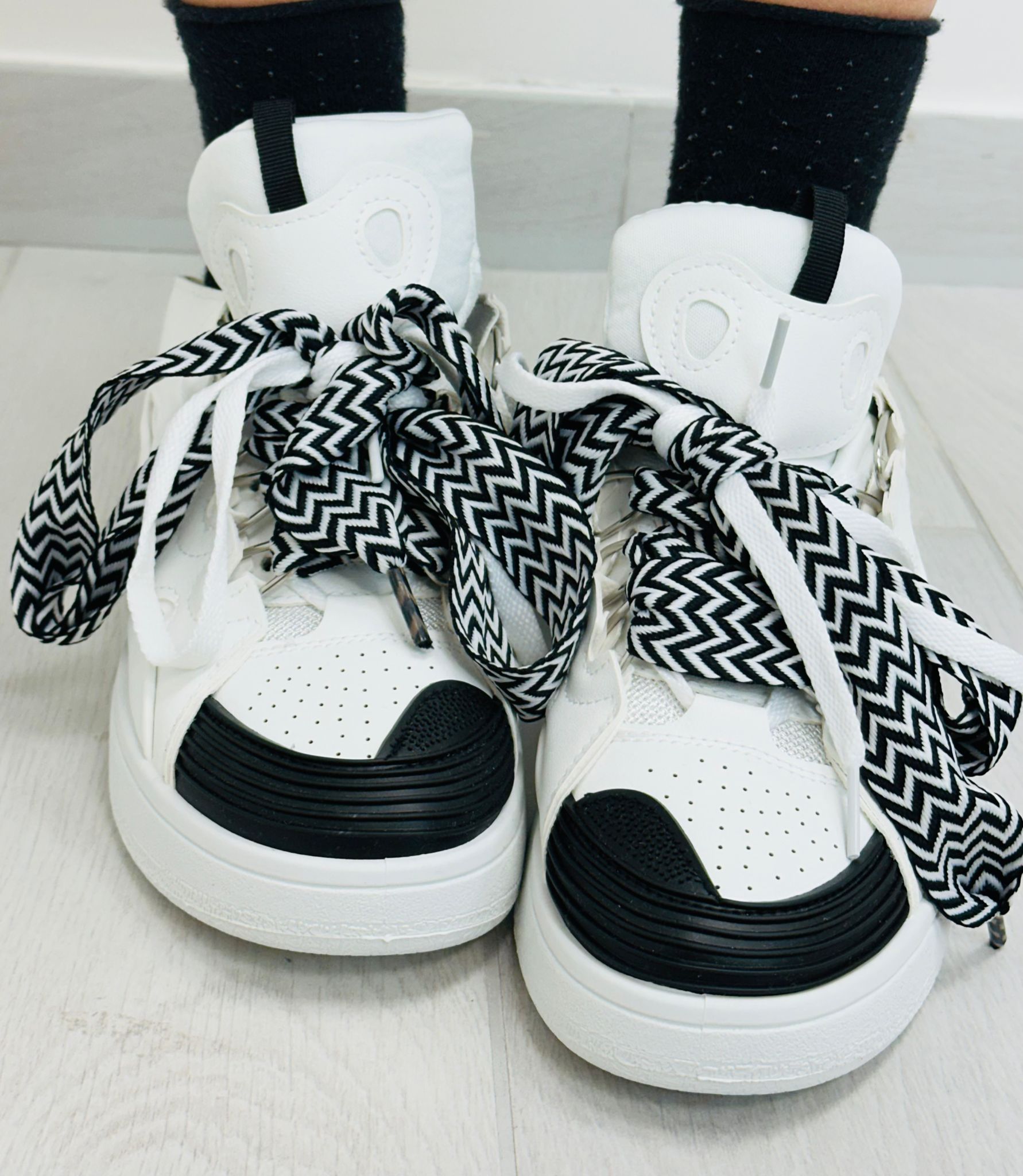 Sneakers FF-61 - Bianco e Nero