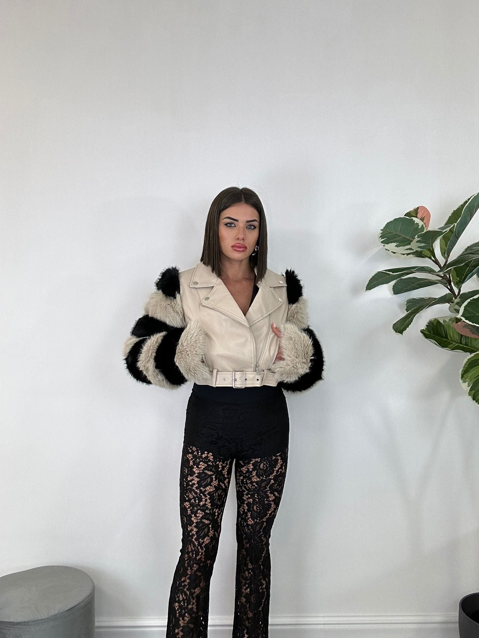 Veste courte en similicuir - Beige