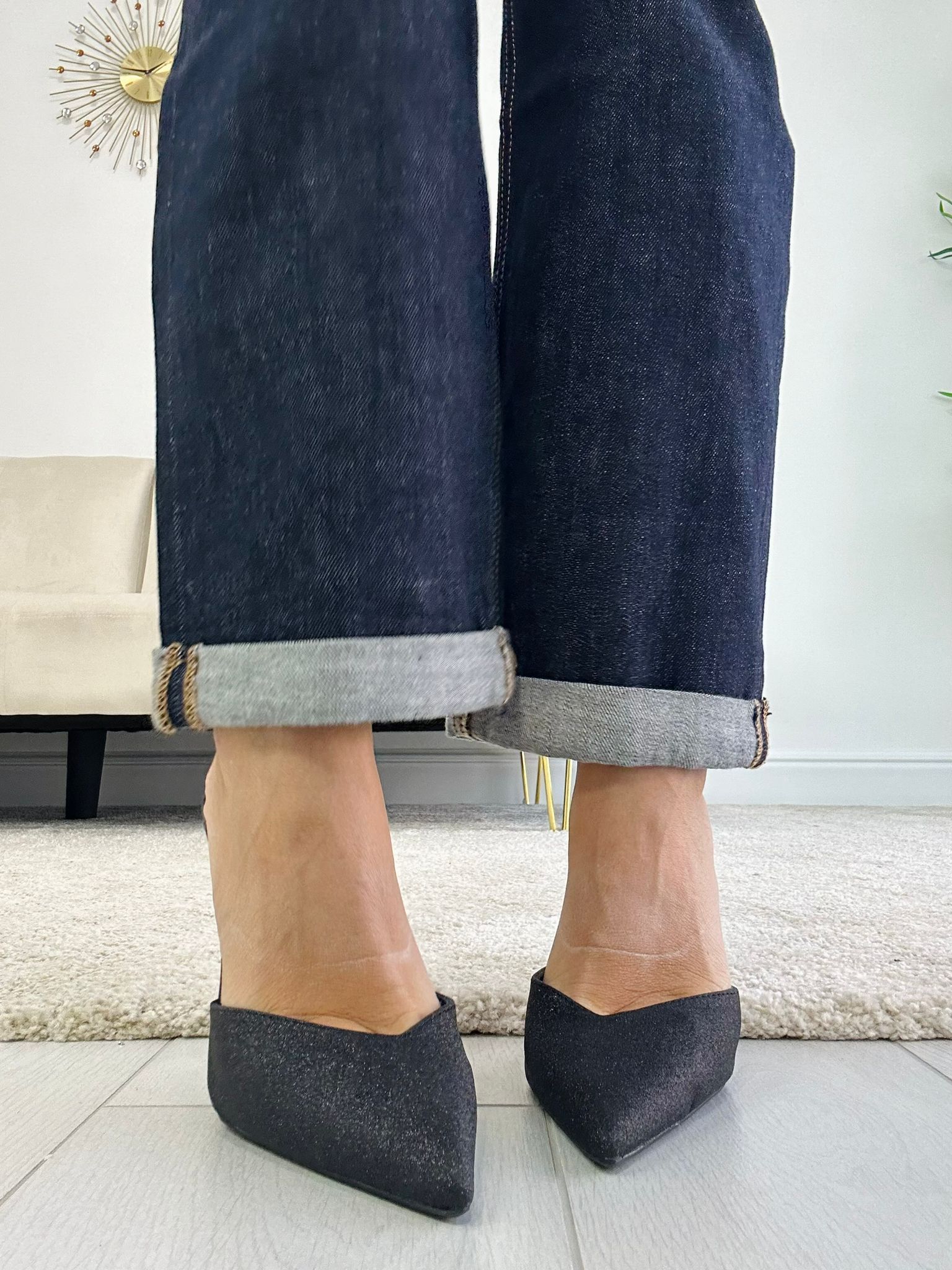 Satinpumps mit Absatz - Schwarz