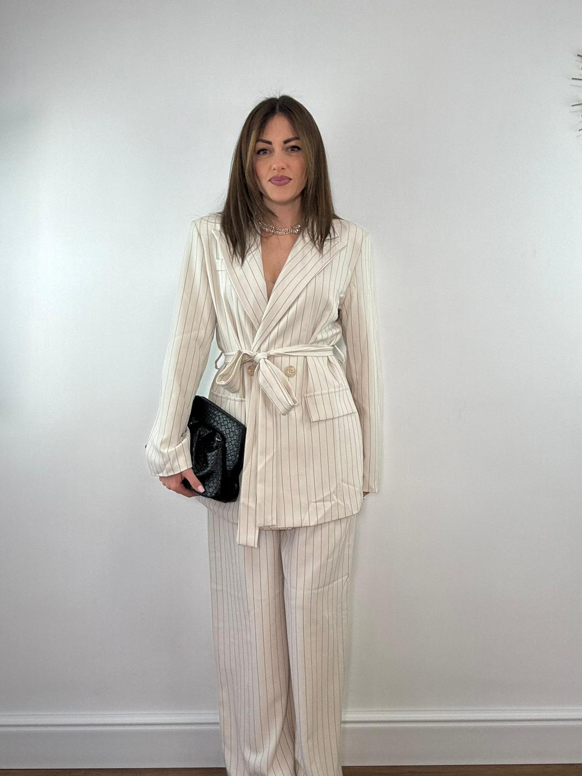 Nadelstreifenanzug 63775 (Blazer + Hose) Beige