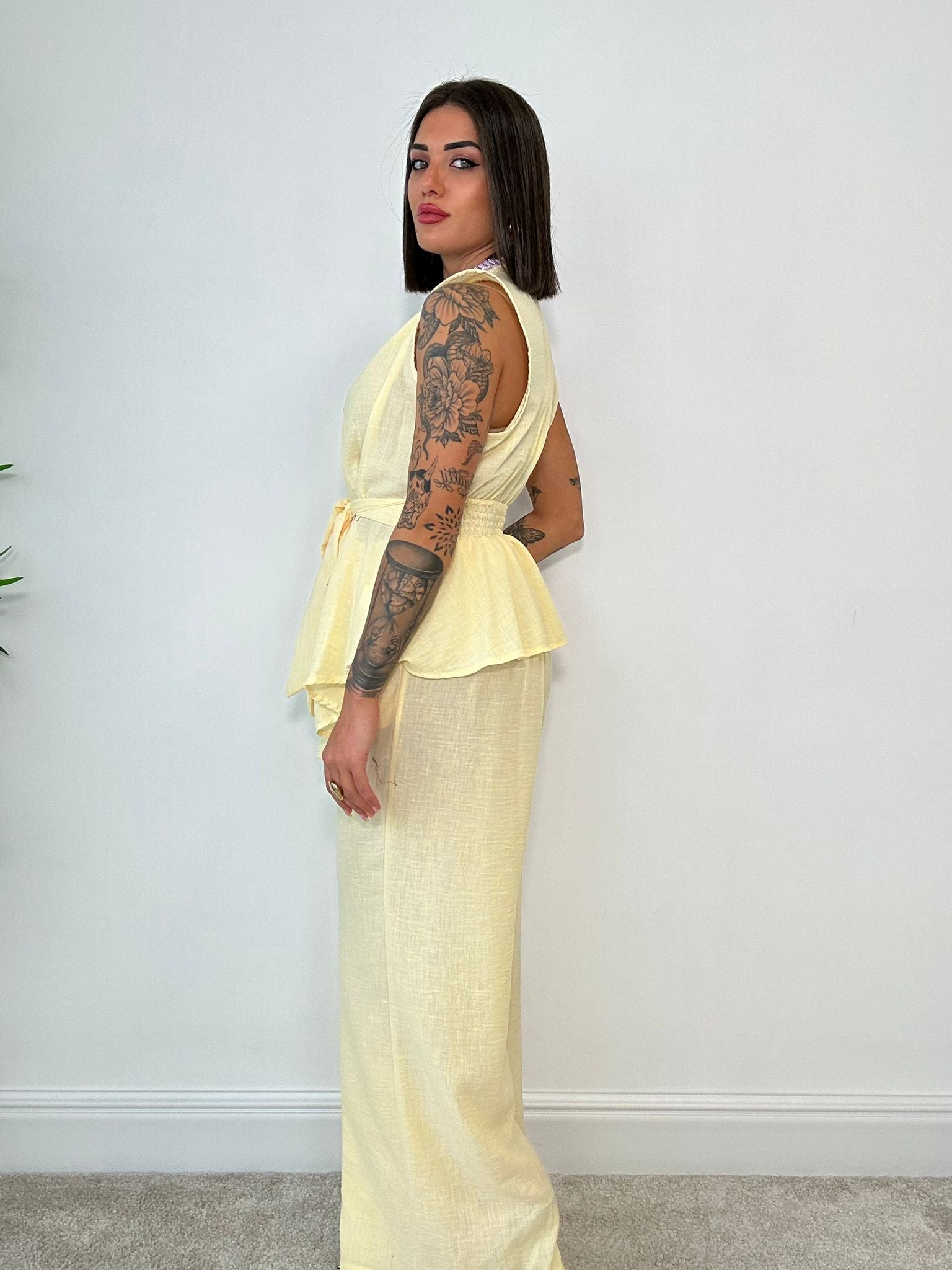 Coordinato Rio (Giacca Smanicata + Pantalone) Giallo