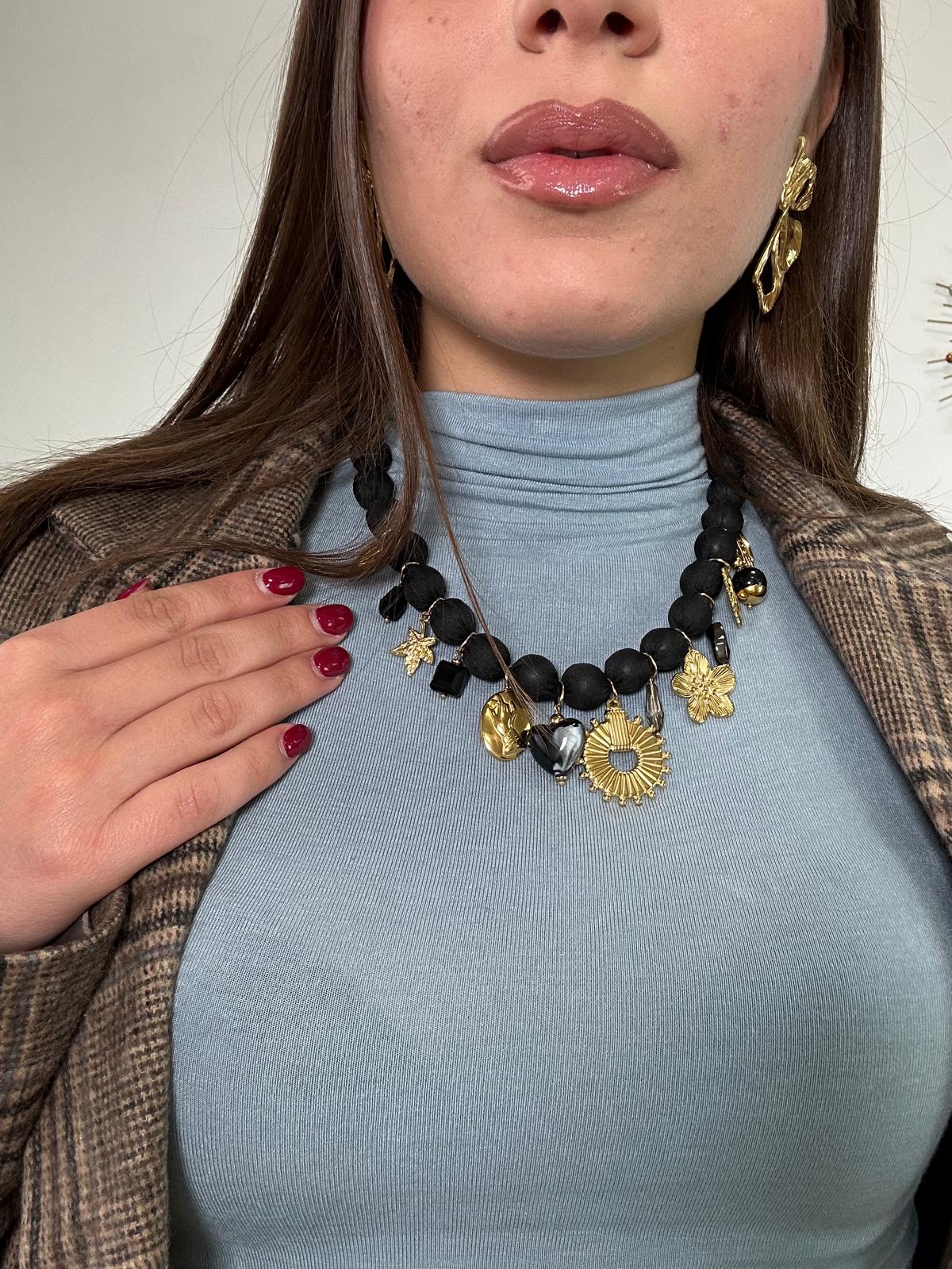 Collana con ciondoli - Nero