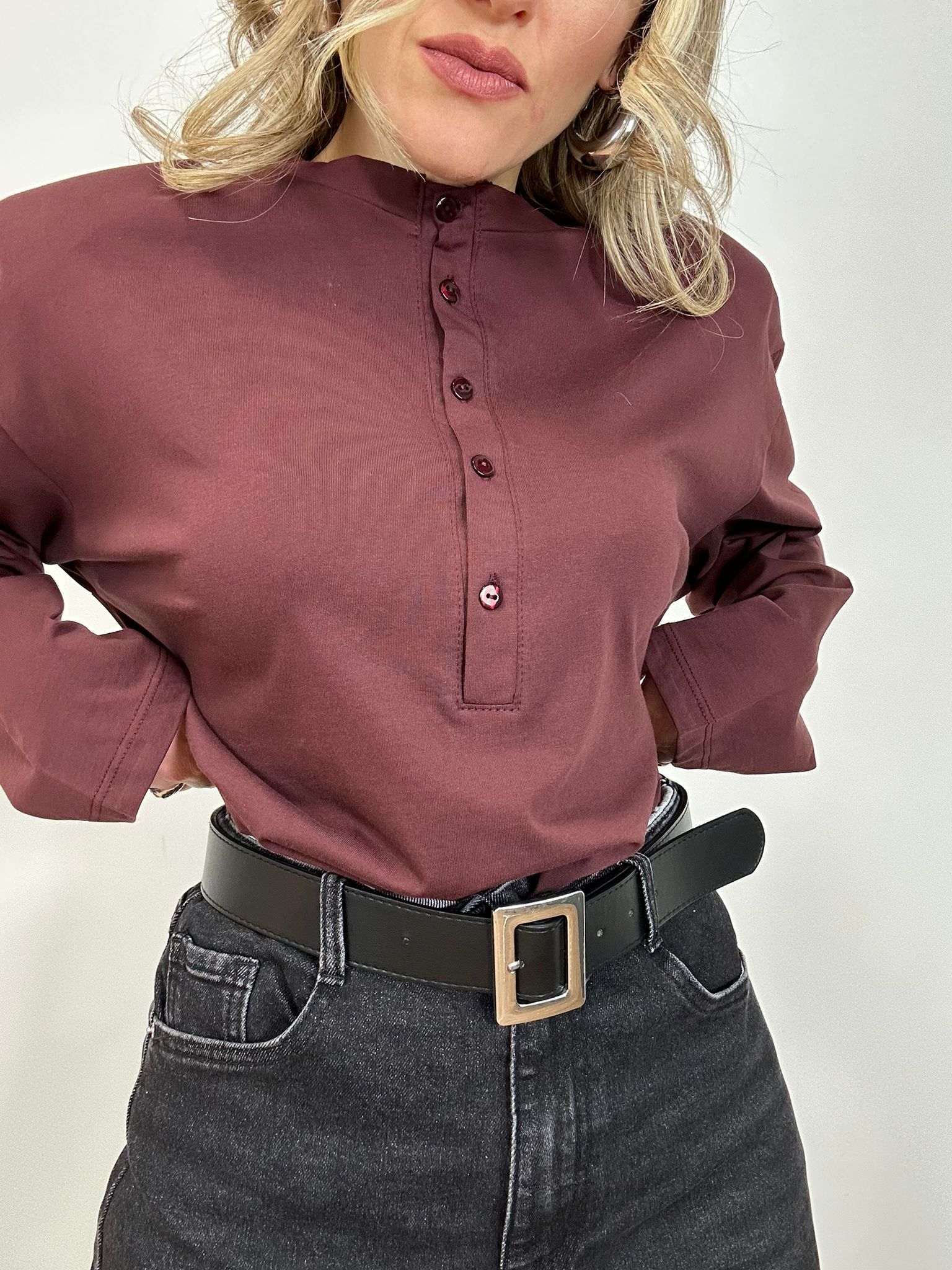 Cintura nera con fibbia argento