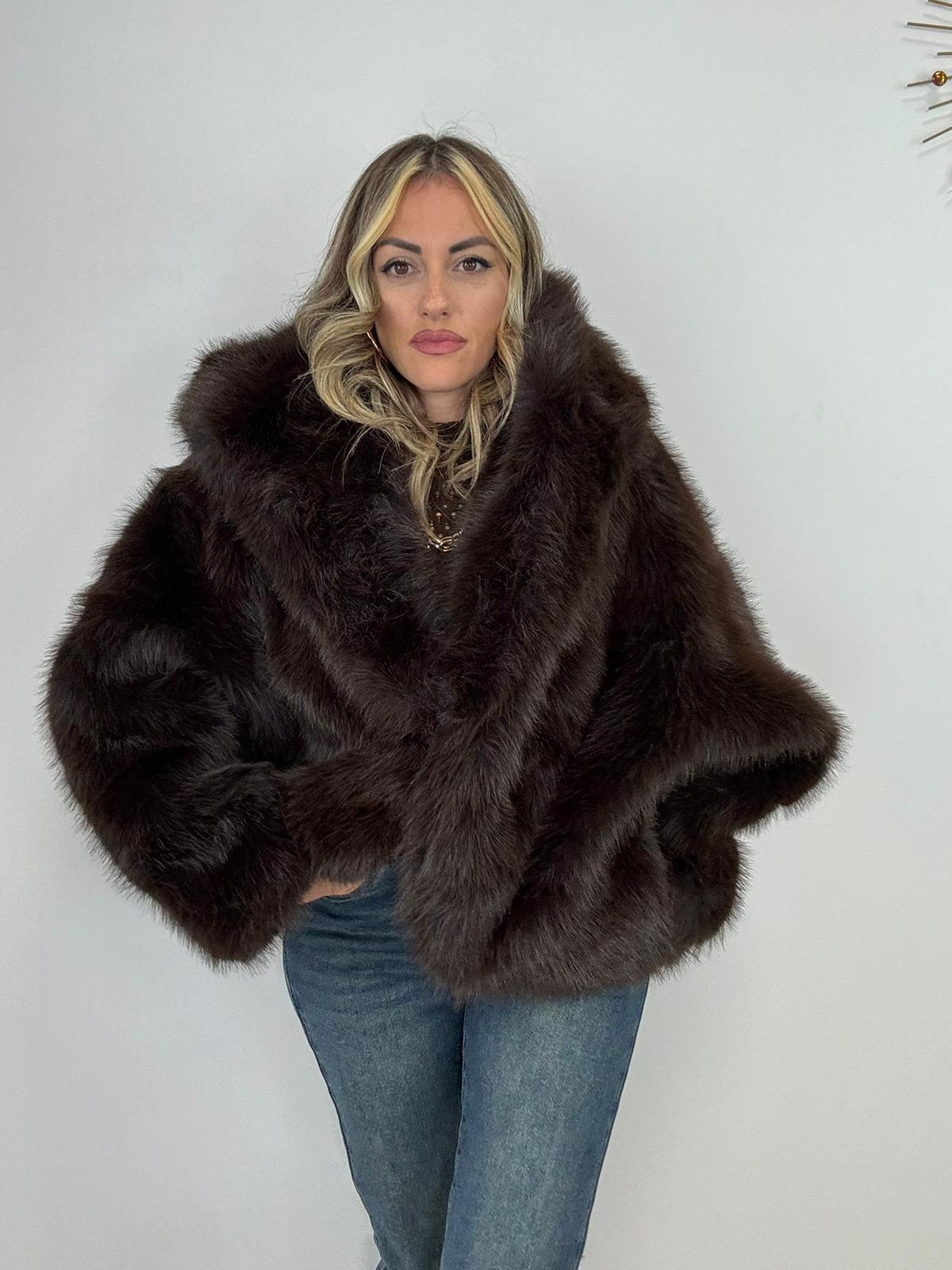 Cappotto in eco pelliccia PJ121 - Marrone