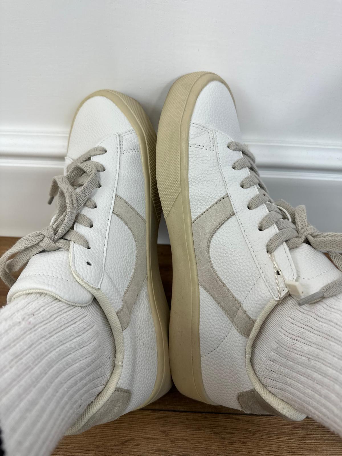 Sneakers Corina M5060 - Bianco e Beige