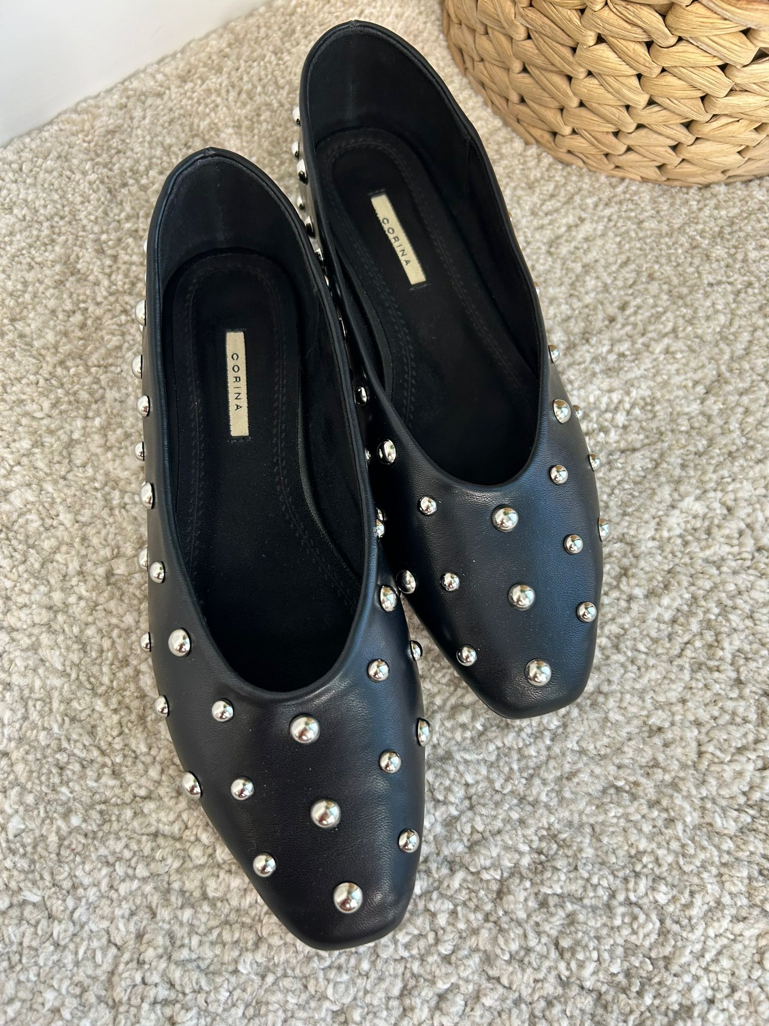 Ballerina Corina con borchie - Nero