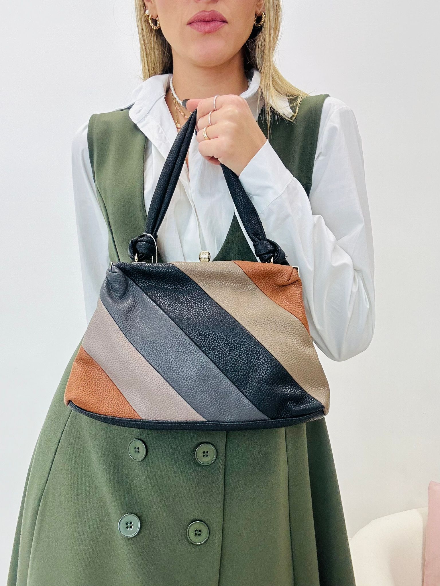 Borsa Gina - Fondo Nero - BR103