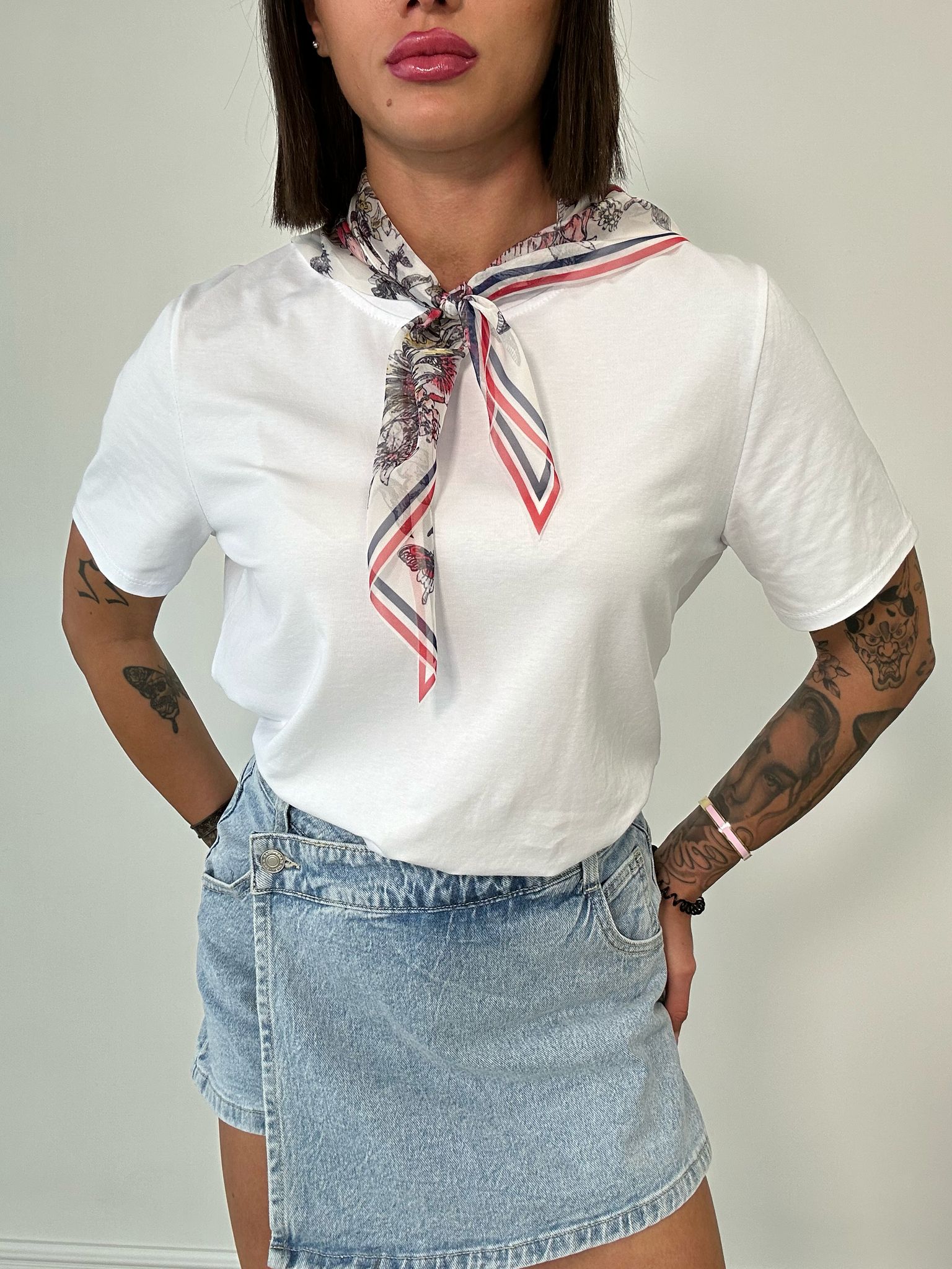 T-shirt con Foulard - Bianco