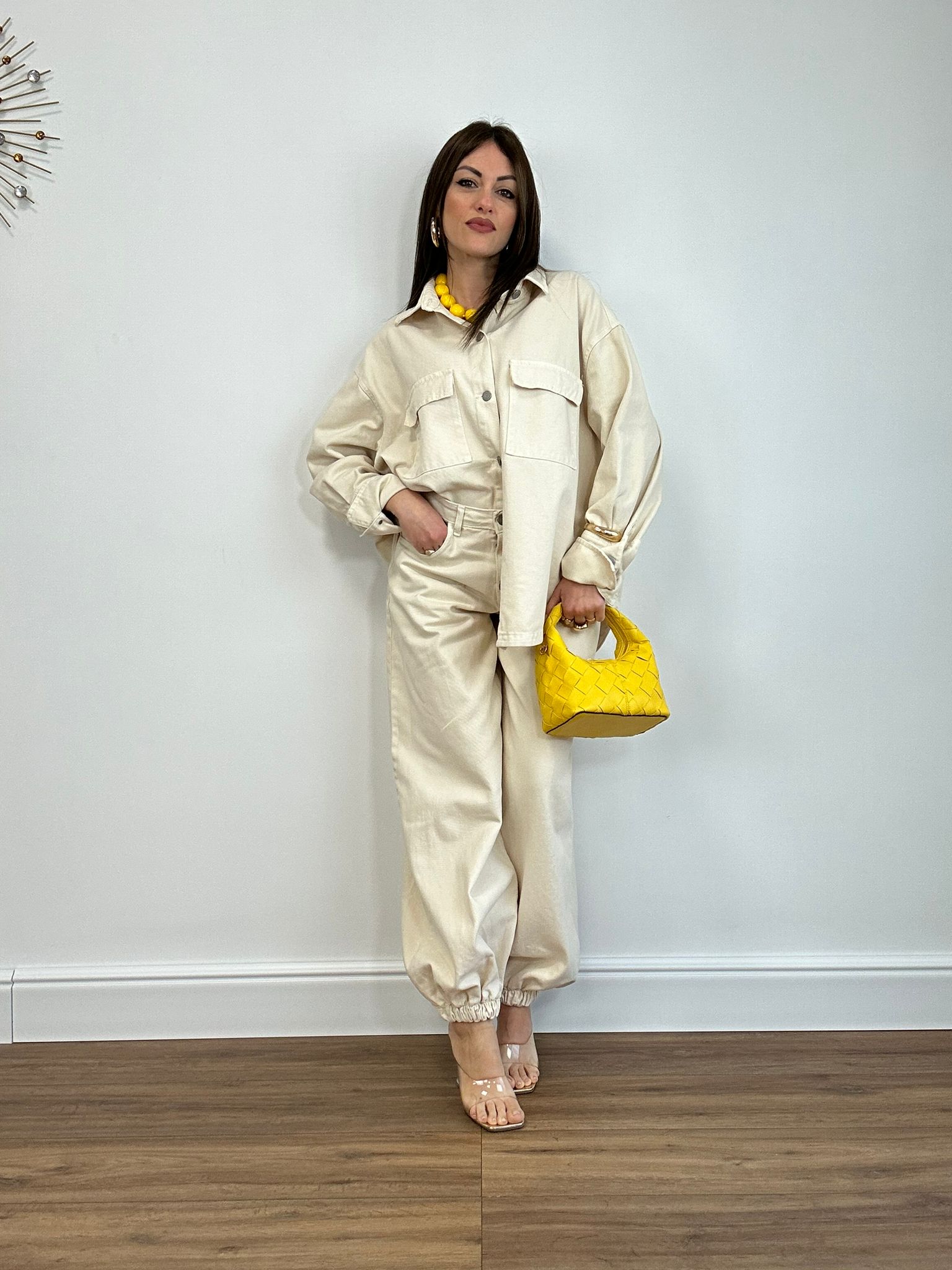 Coordinato di Jeans (Jeans + Camicia) - Beige