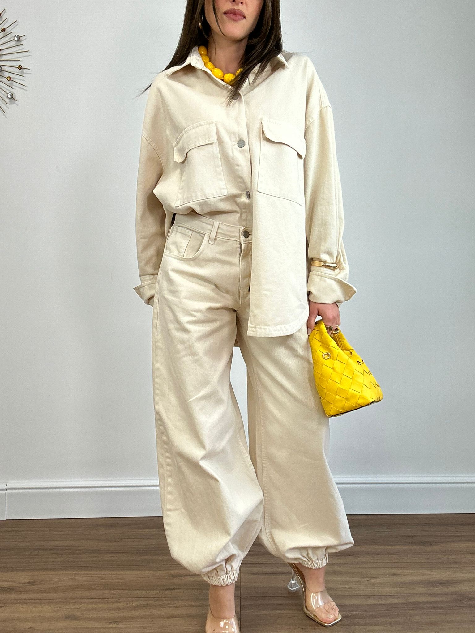 Coordinato di Jeans (Jeans + Camicia) - Beige