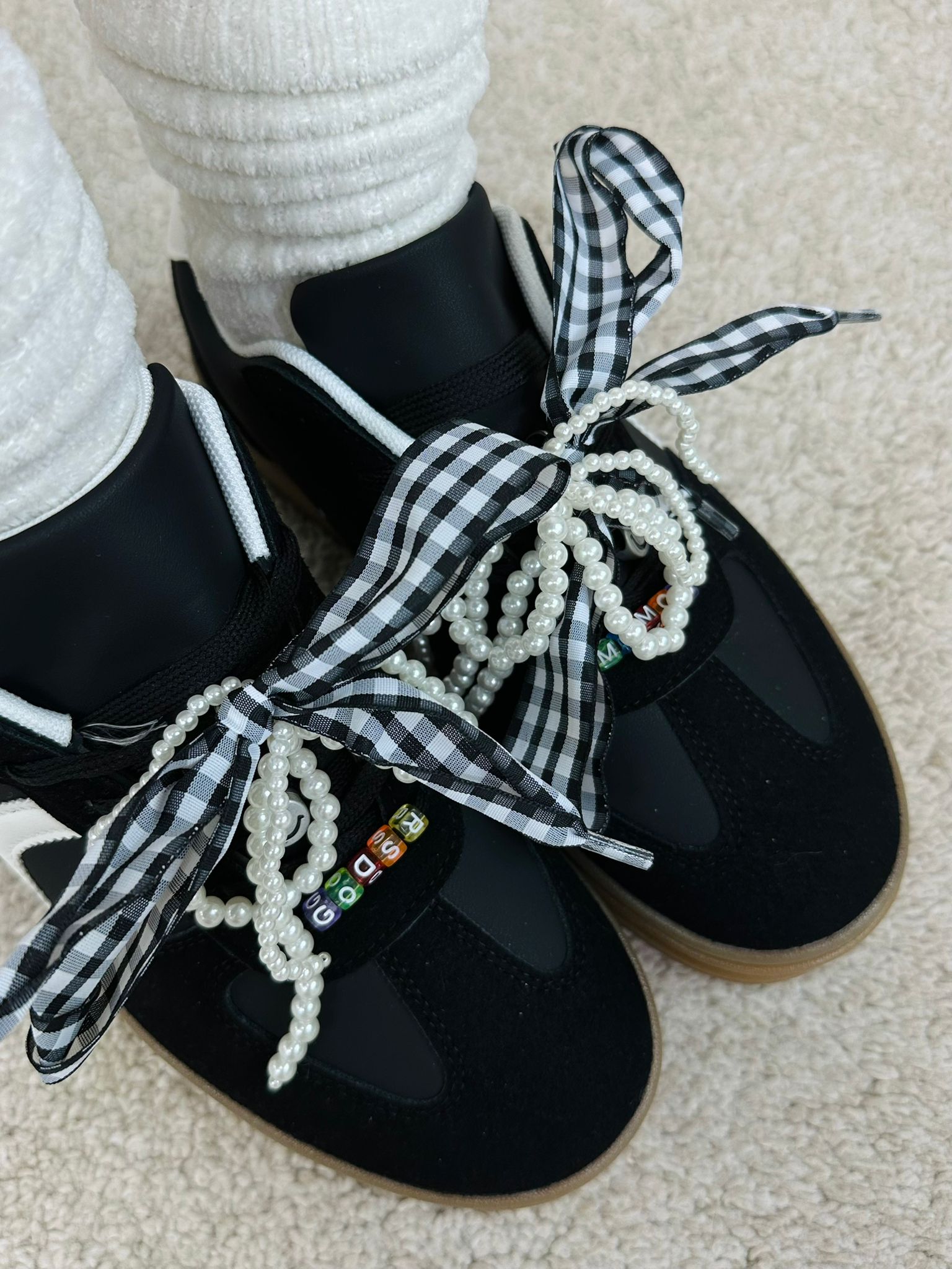 Baskets à semelle camel et nœuds - Noir