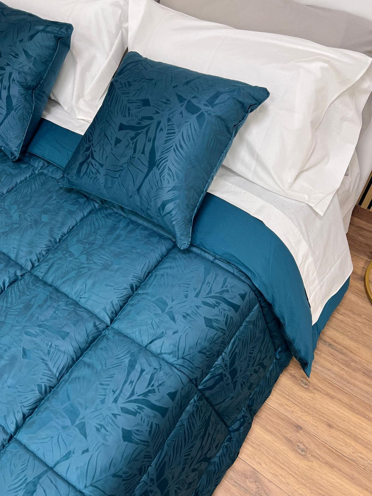 Trapunta matrimoniale in velluto Jacquard Jungle - Petrolio