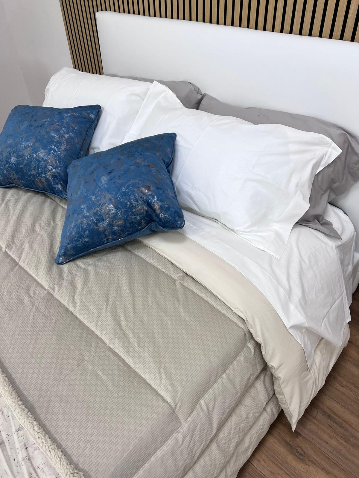 Trapunta matrimoniale in velluto Zaira jacquard -Beige