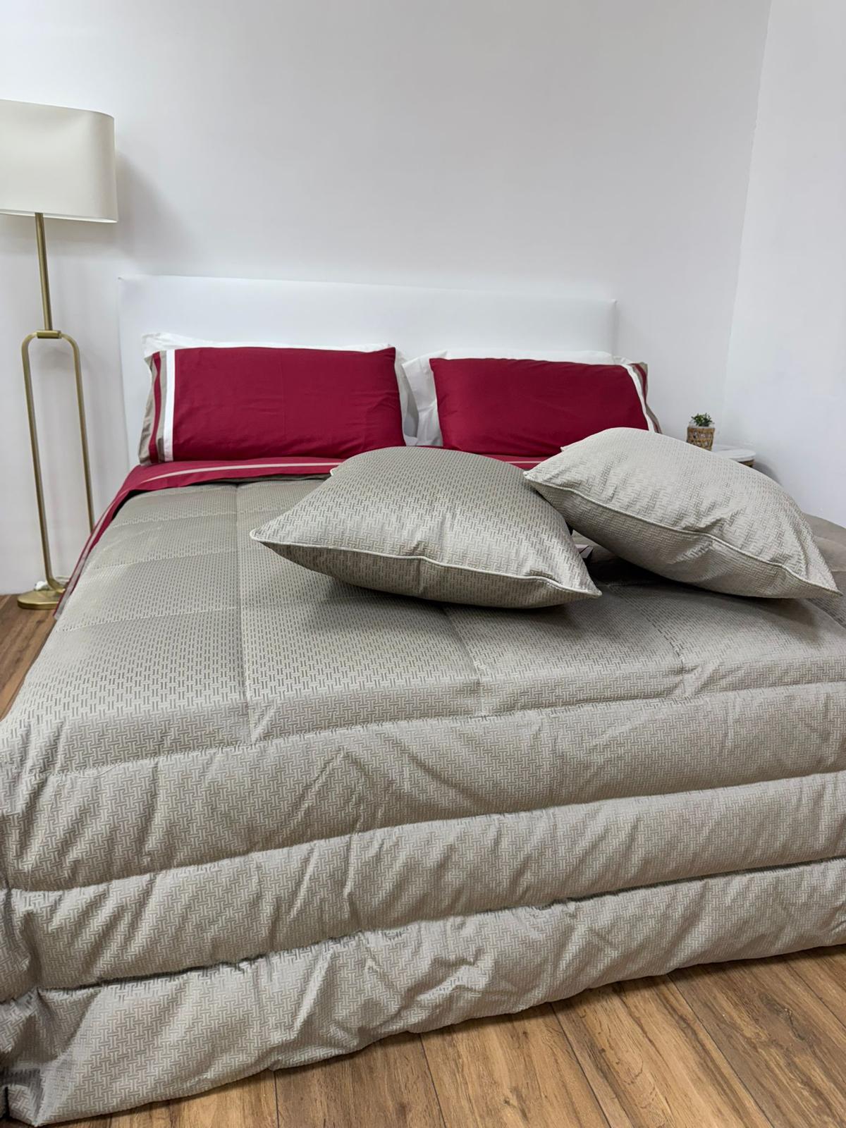 Trapunta matrimoniale in velluto Zaira jacquard -Tortora