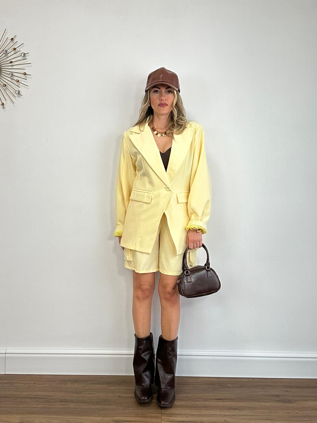 Coordinato (Blazer + Bermuda) Giallo Pastello