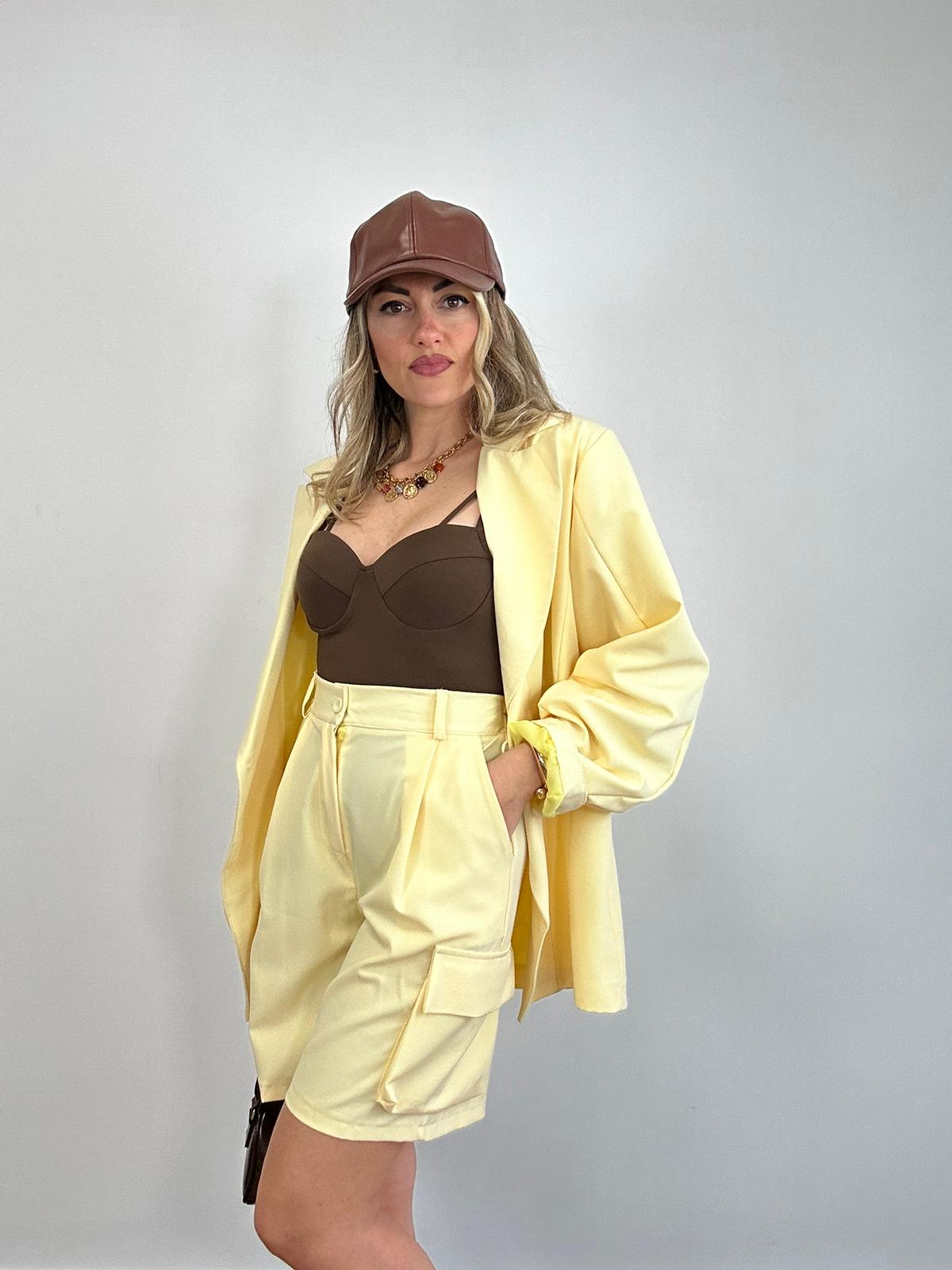 Coordinato (Blazer + Bermuda) Giallo Pastello