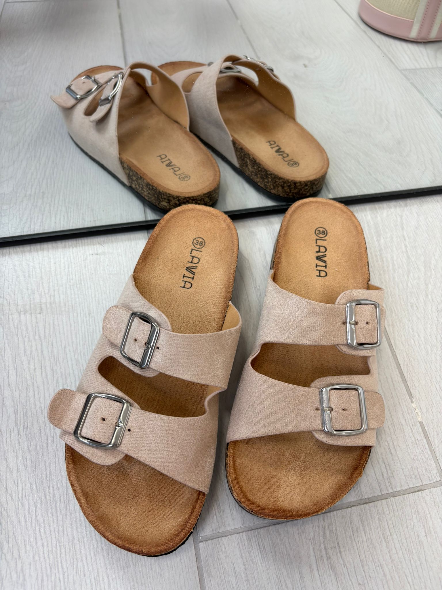 Slipper mit Schnalle - Beige