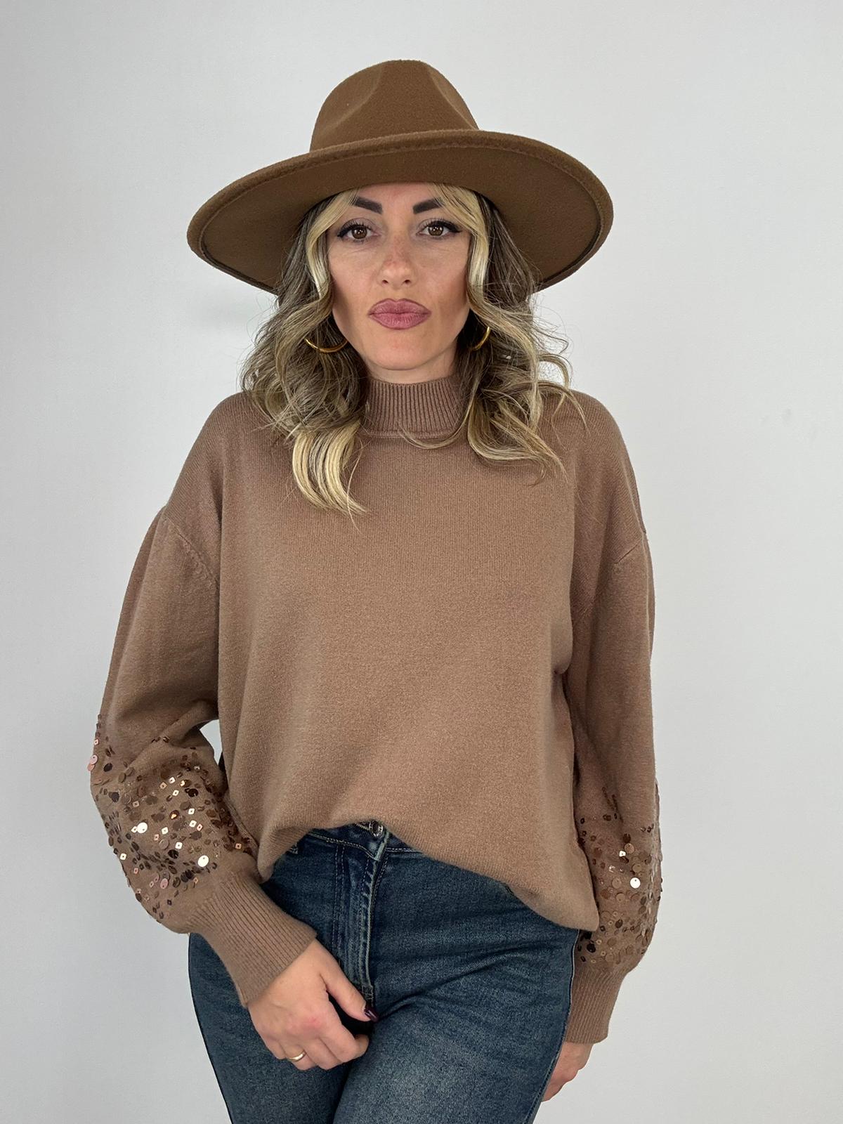 Maglioncino DL7357 con paillettes manica - Camel