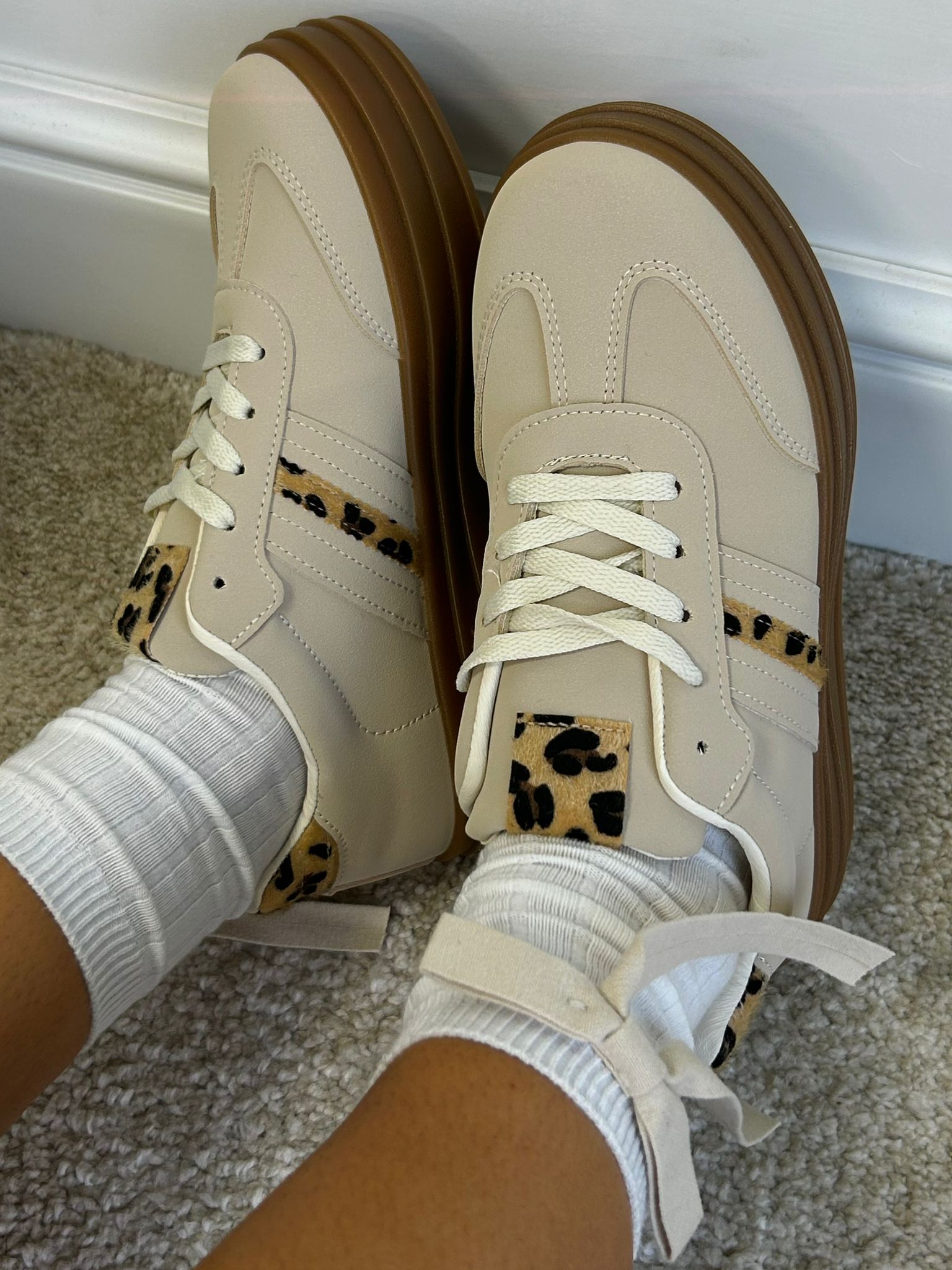 Sneakers con suola alta - Beige