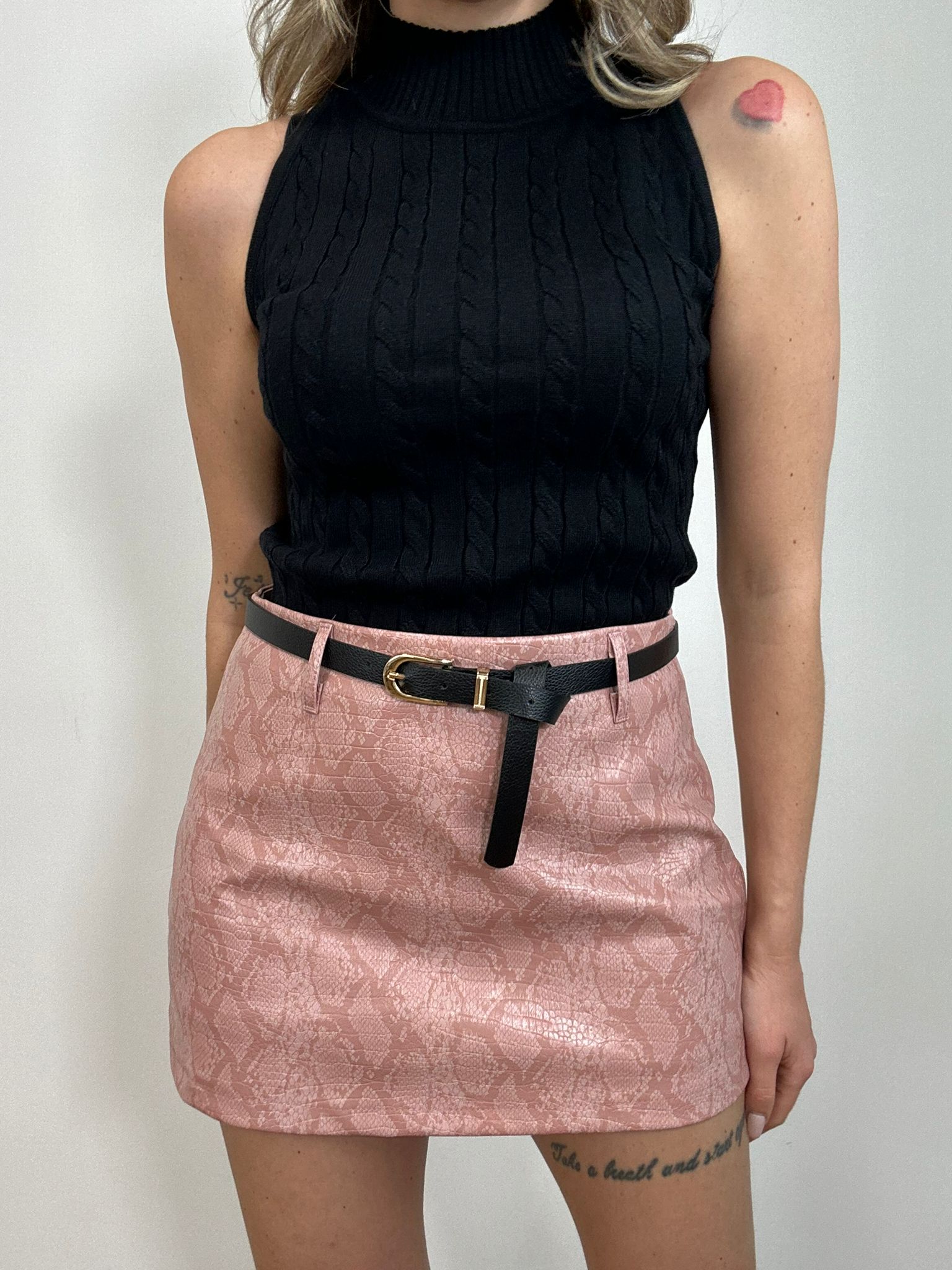 Gonna con pantaloncino in ecopelle pitonata GCH222 - Rosa