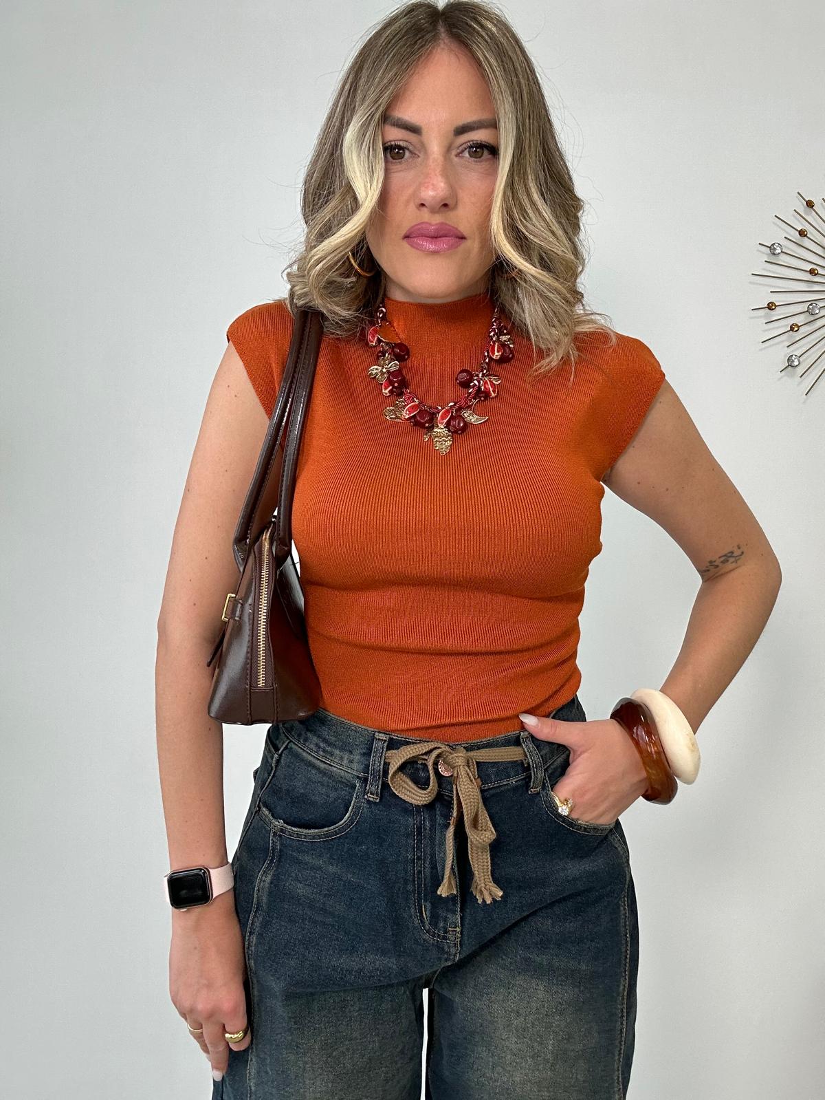 Maglia con taglio asimmetrico - Arancione