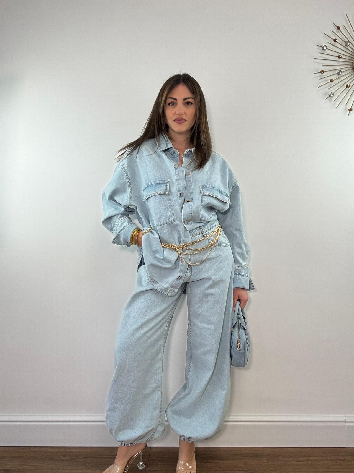 Coordinato di Jeans (Jeans + Camicia) - Lavaggio chiaro