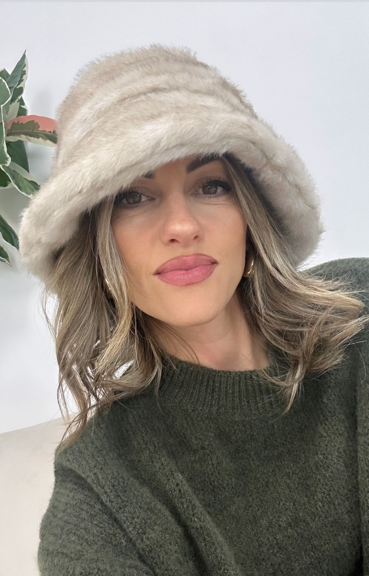 Fischerhut aus Kunstfell – Beige