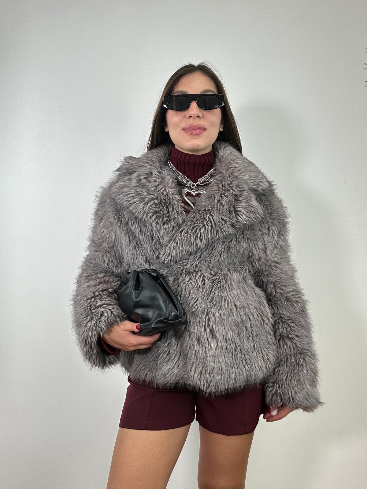 Cappotto in Ecopelliccia 5010 - Grigio