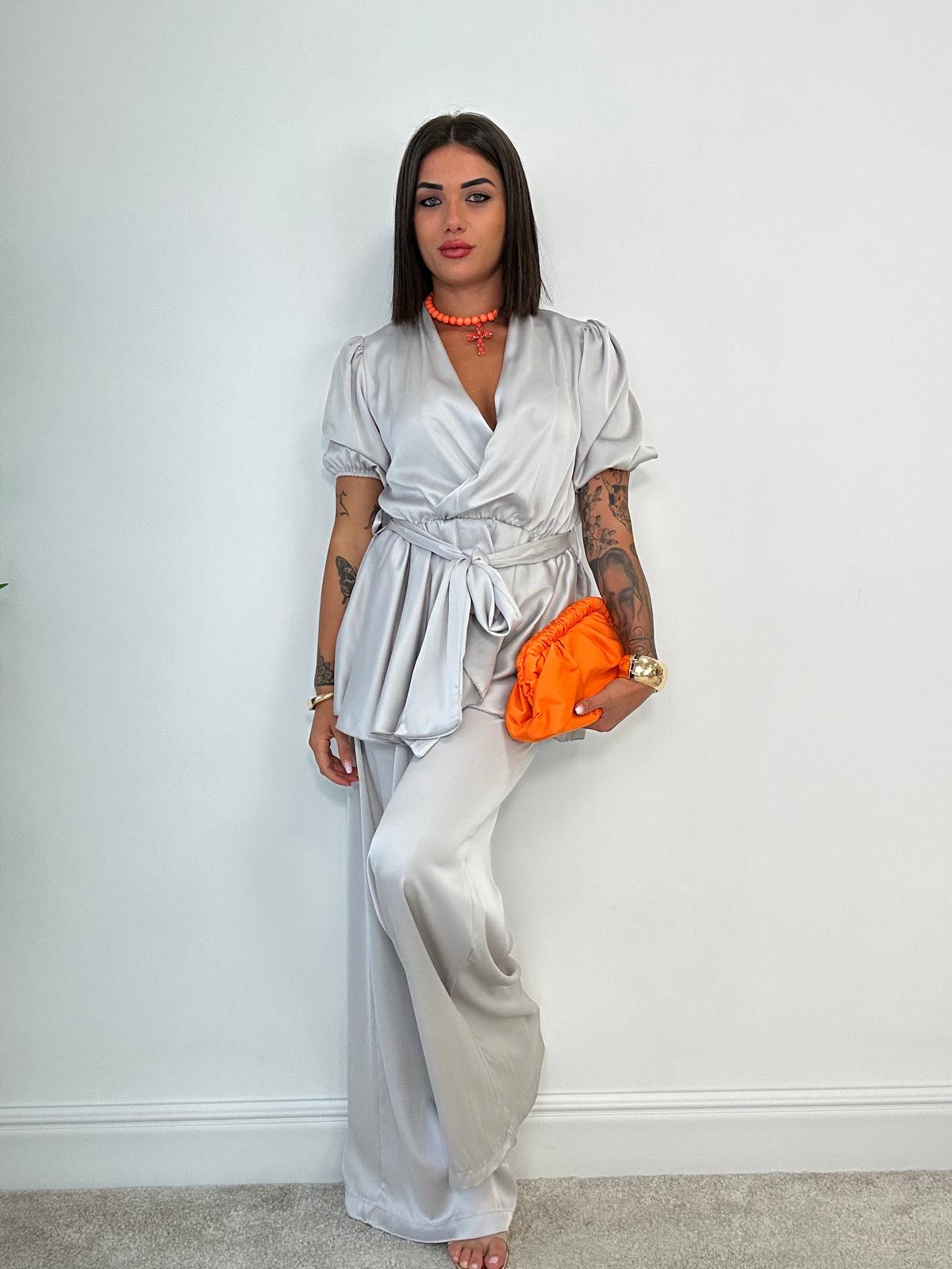 Coordinato Alicante (Blusa + Pantalone) Ghiaccio