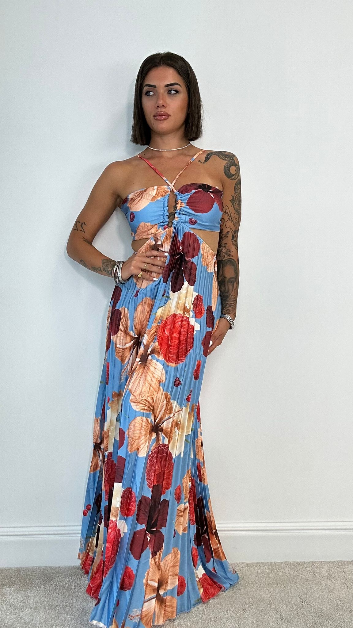 Melissa Plisseekleid - Hellblauer Hintergrund