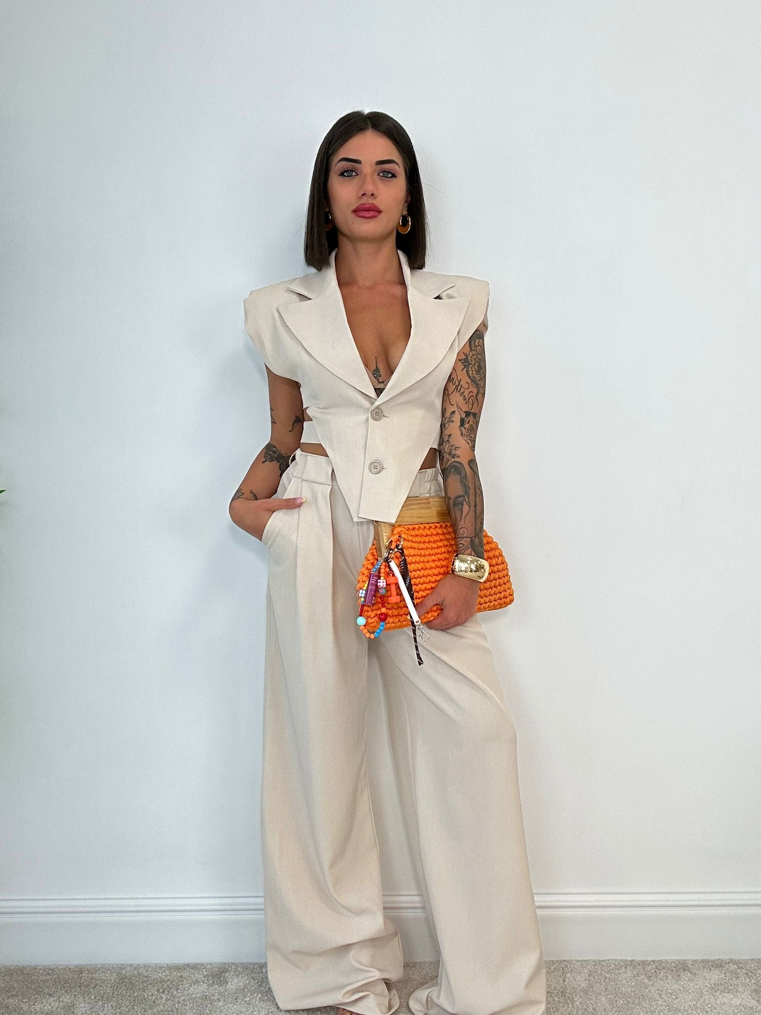 Tailleur Barcellona (Blazer crop asimmetrico + Pantalone) Beige