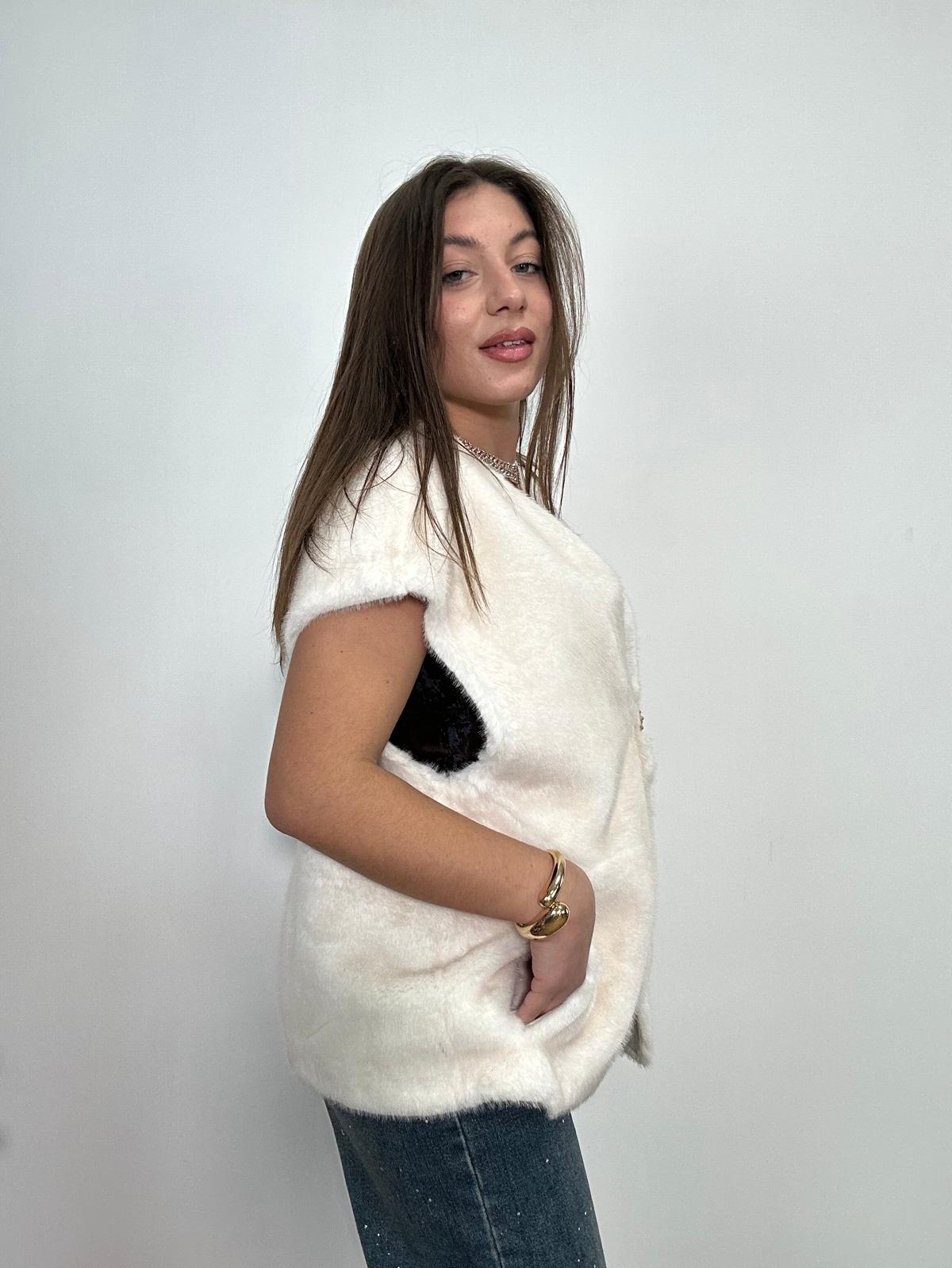 Gilet in Ecopelliccia Smanicato  W28036A - Bianco