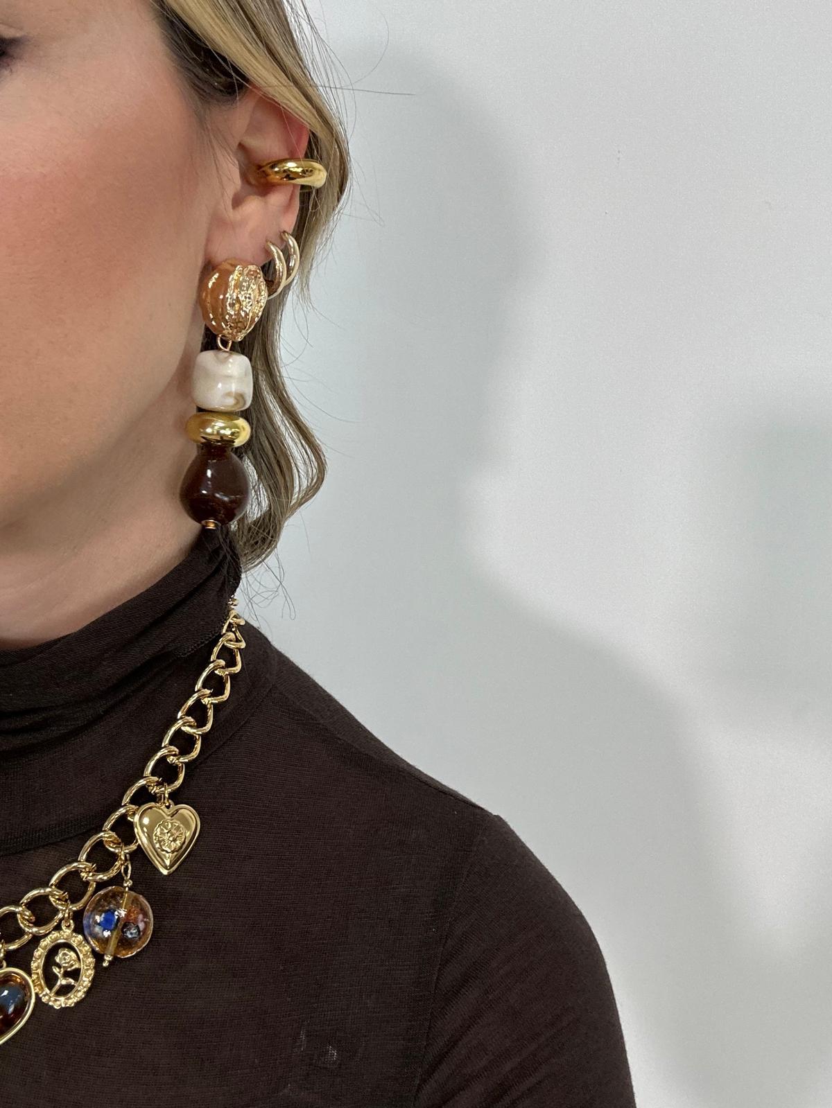 Orecchini pendenti con panna e marrone