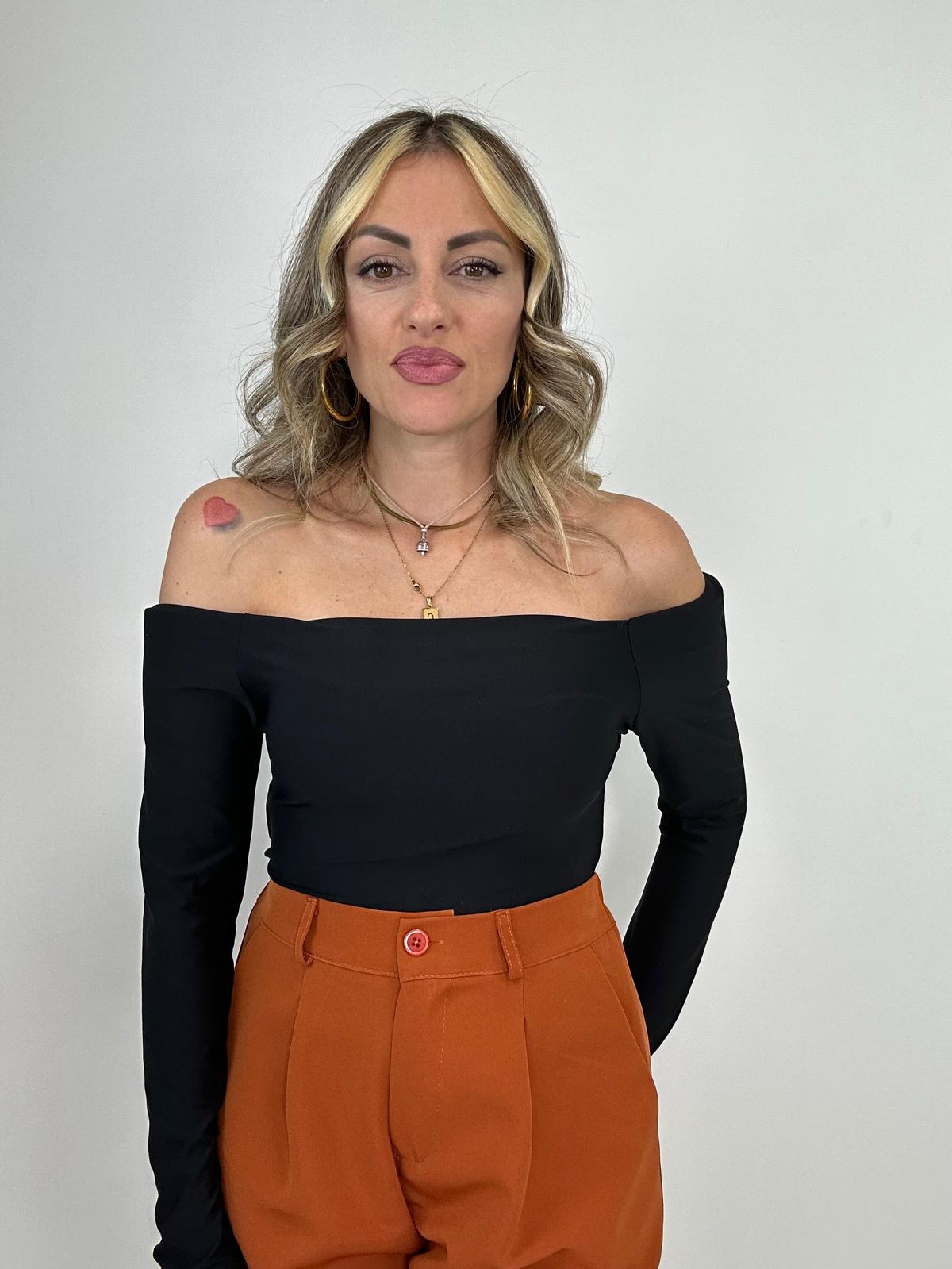 Body 16370 scollo a barca - Nero