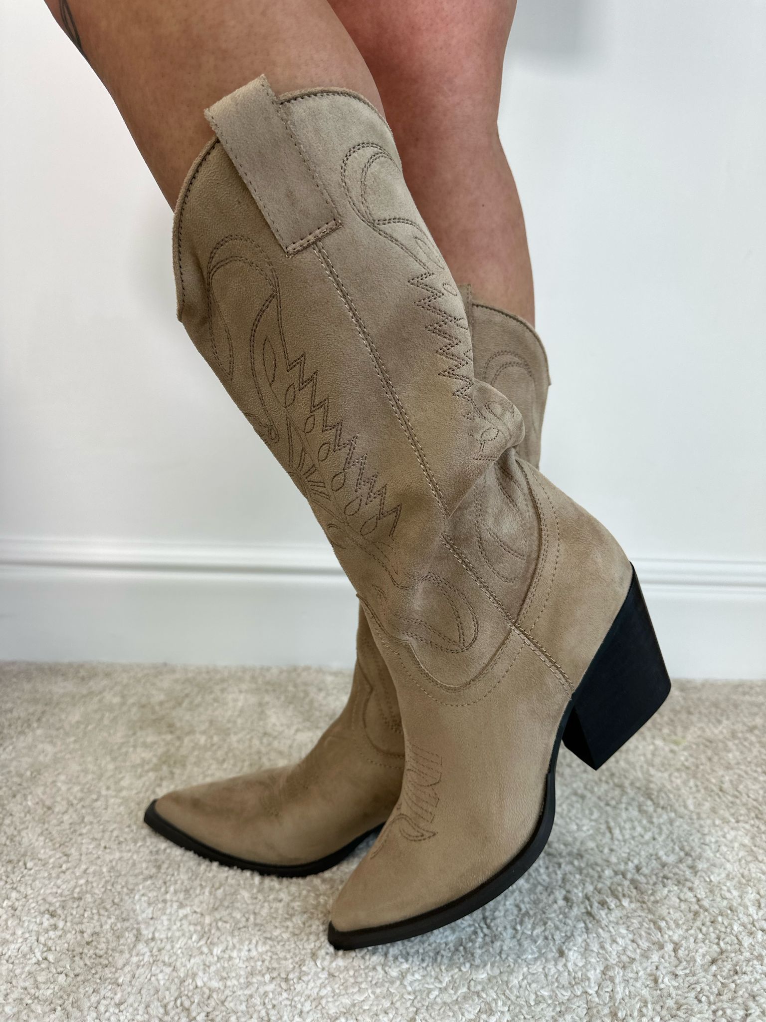 Camperos talon moyen Beige DISPONIBLE SEULEMENT 39