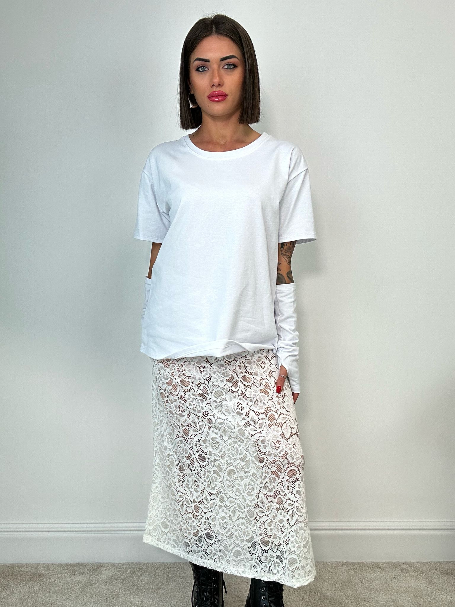 T-Shirt con Manicotti - Bianco