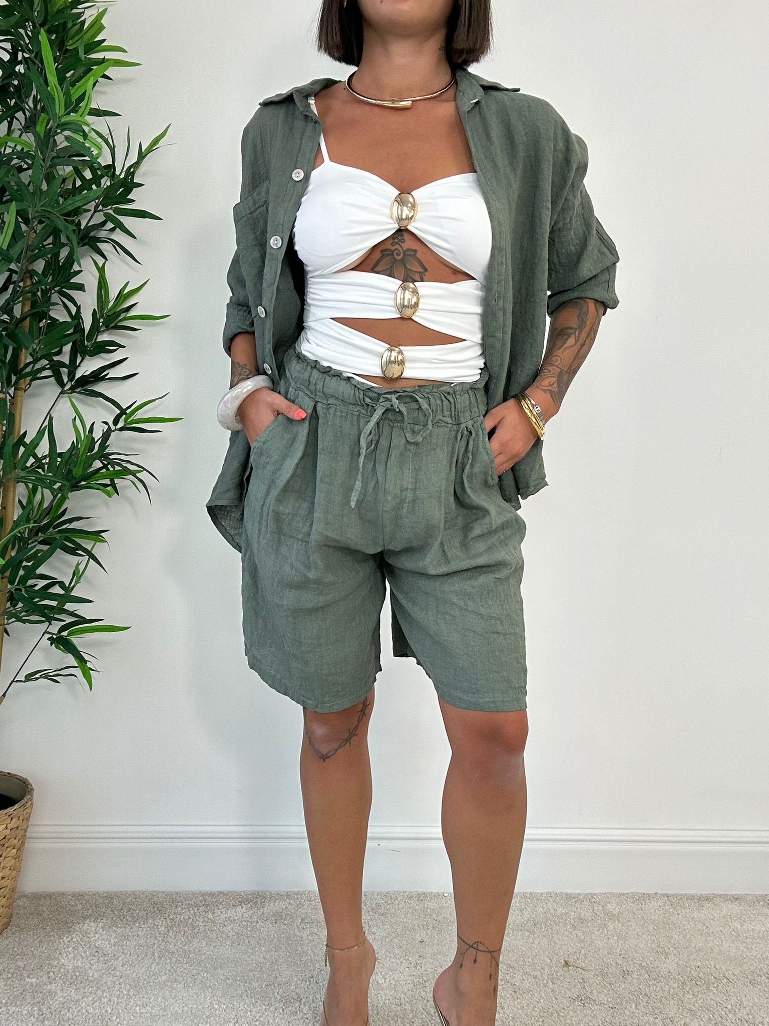 Pantaloncino con Laccetti in Lino - Verde
