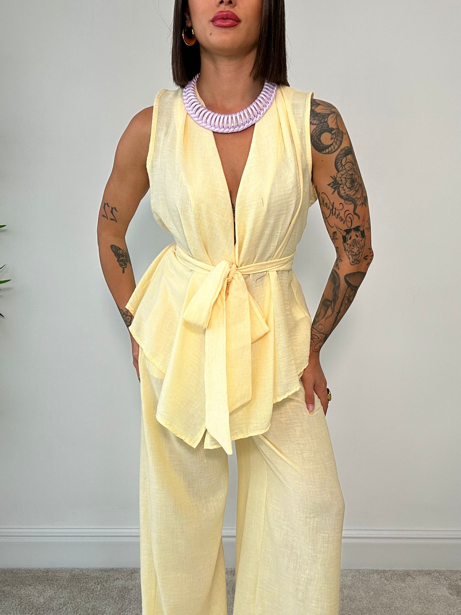 Coordinato Rio (Giacca Smanicata + Pantalone) Giallo