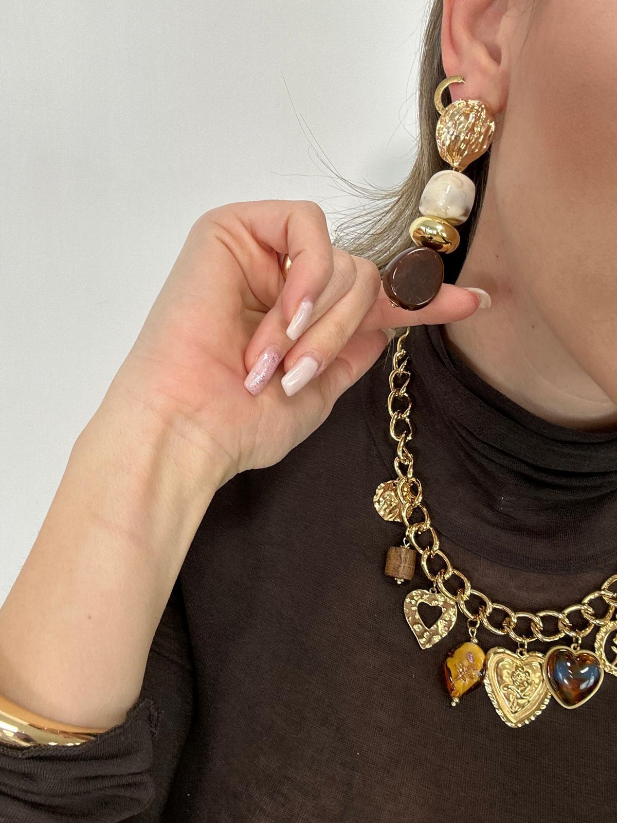 Orecchini pendenti con panna e marrone