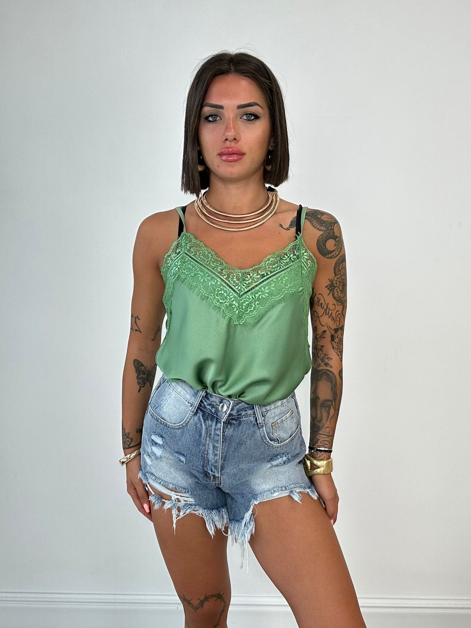 Top semplice effetto seta con pizzo - Verde